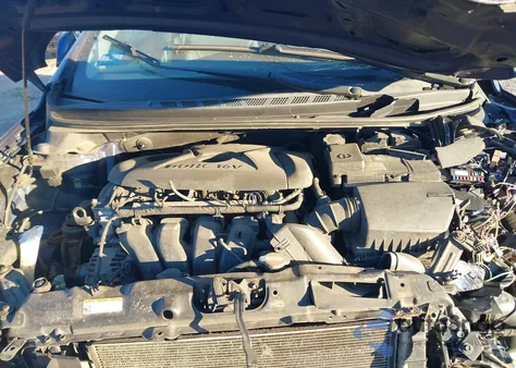 2011 Hyundai Elantra Limited z USA, uszkodzony, nr VIN 5NPDH4AE1BH040282